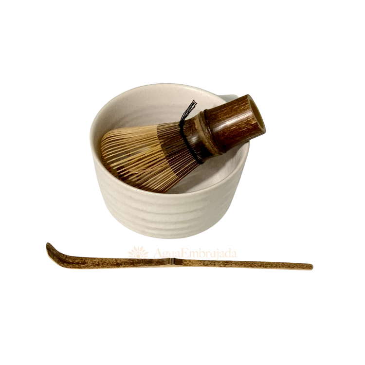 Chasen: el imprescindible batidor de bambú para té matcha