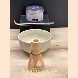 Lote de iniciación al matcha con cuenco japonés, batidor de bambú, cuchara de bambú y 30 g de matcha ecológico."